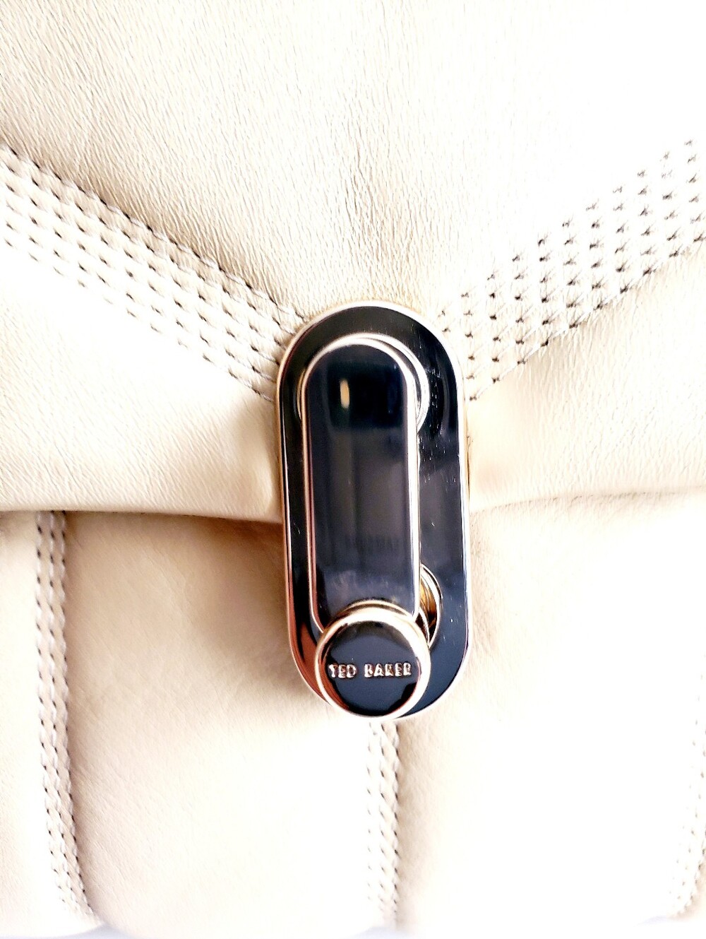 Ted Baker London Cream Leather Quilted Shoulder Bag with Gold Turn-Lock - Picture 7 of 7